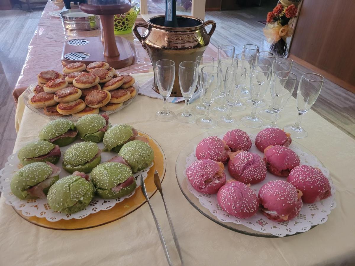 Albergo Villa Mimosa Torbole Sul Garda Eksteriør bilde