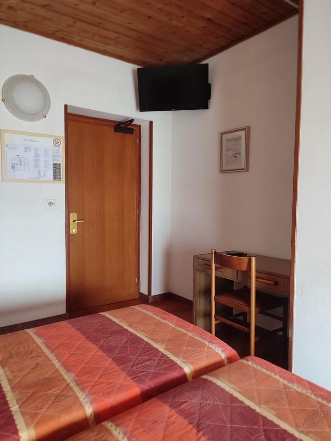 Albergo Villa Mimosa Torbole Sul Garda Eksteriør bilde