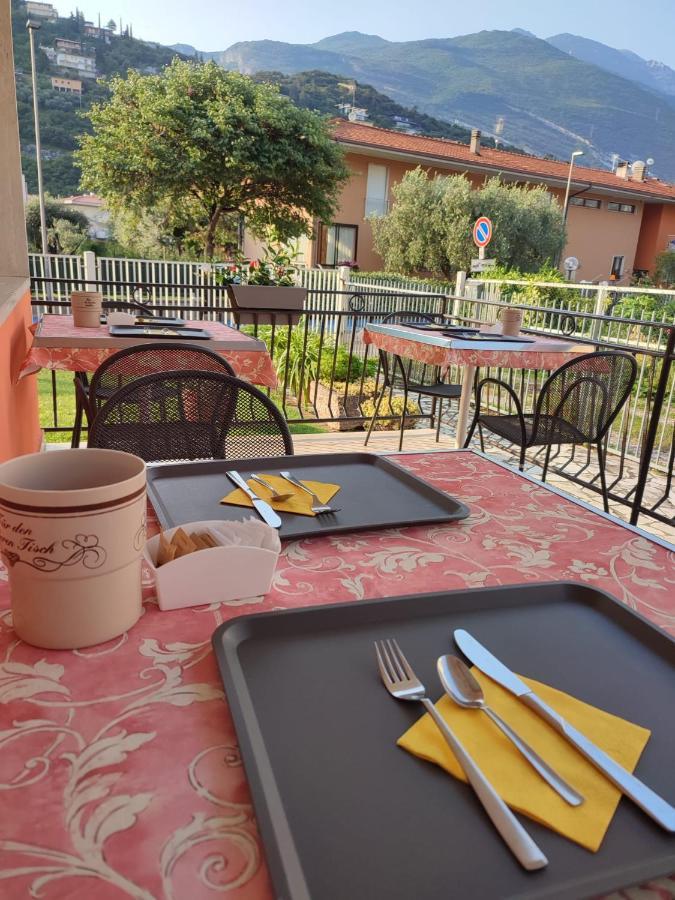 Albergo Villa Mimosa Torbole Sul Garda Eksteriør bilde