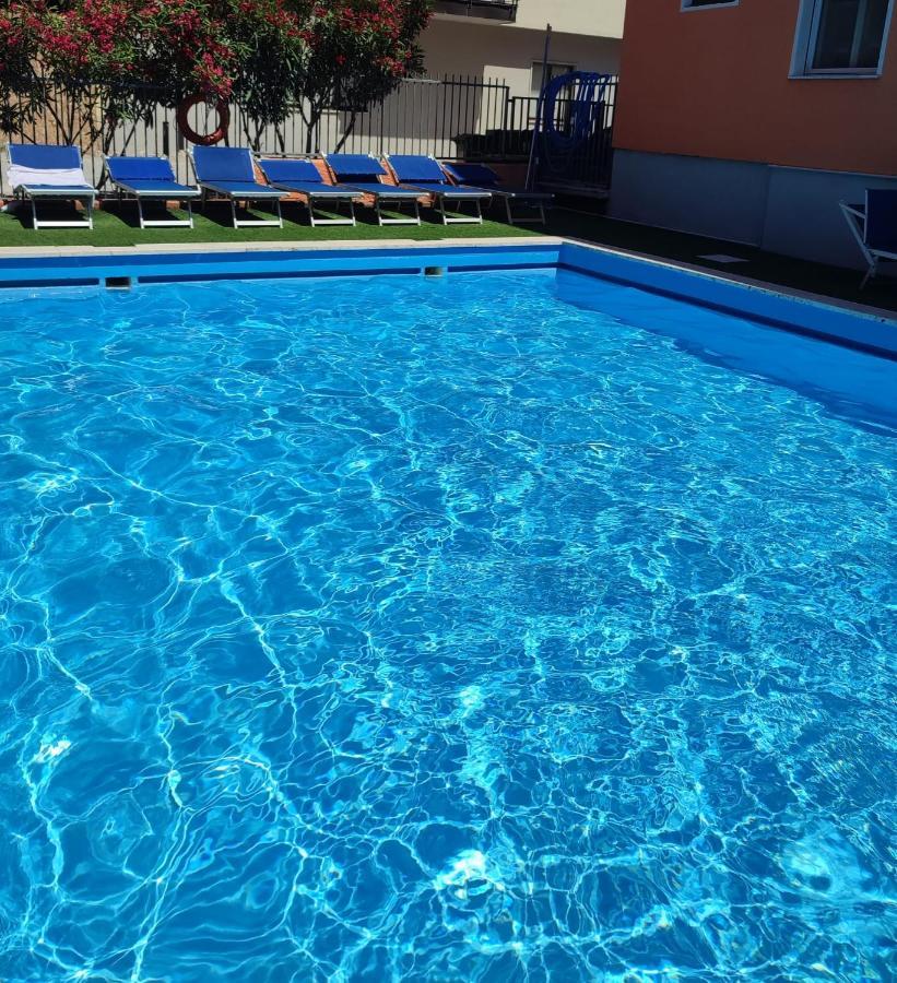 Albergo Villa Mimosa Torbole Sul Garda Eksteriør bilde