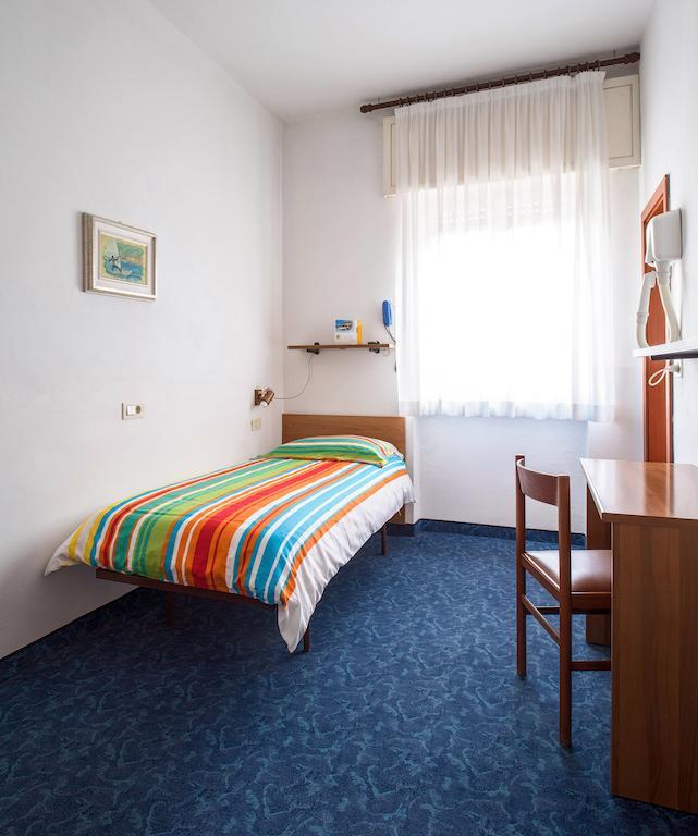 Albergo Villa Mimosa Torbole Sul Garda Rom bilde