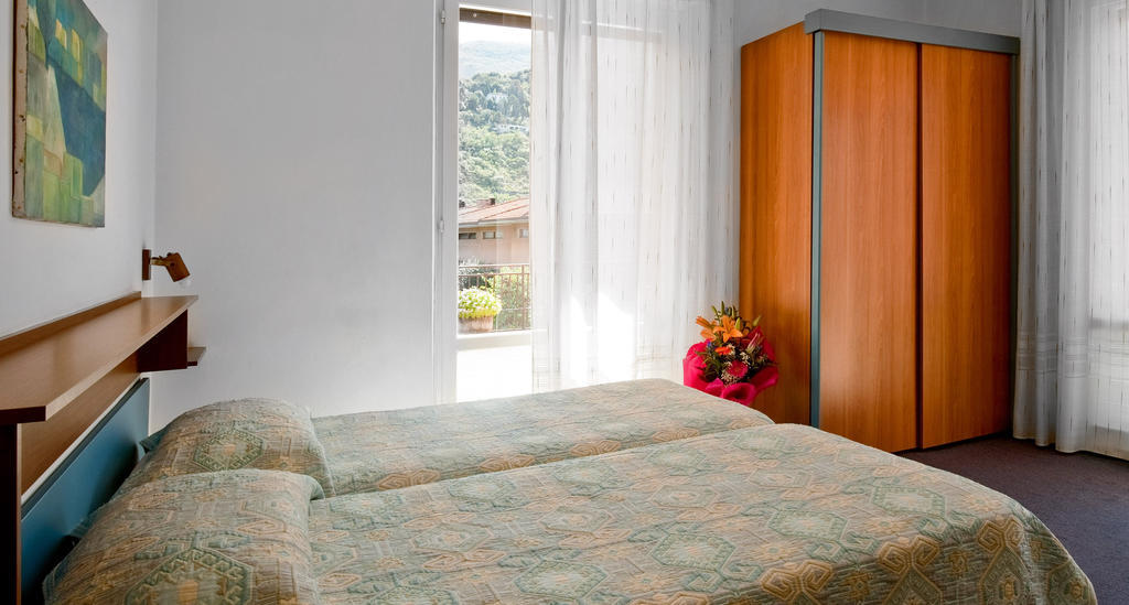 Albergo Villa Mimosa Torbole Sul Garda Rom bilde