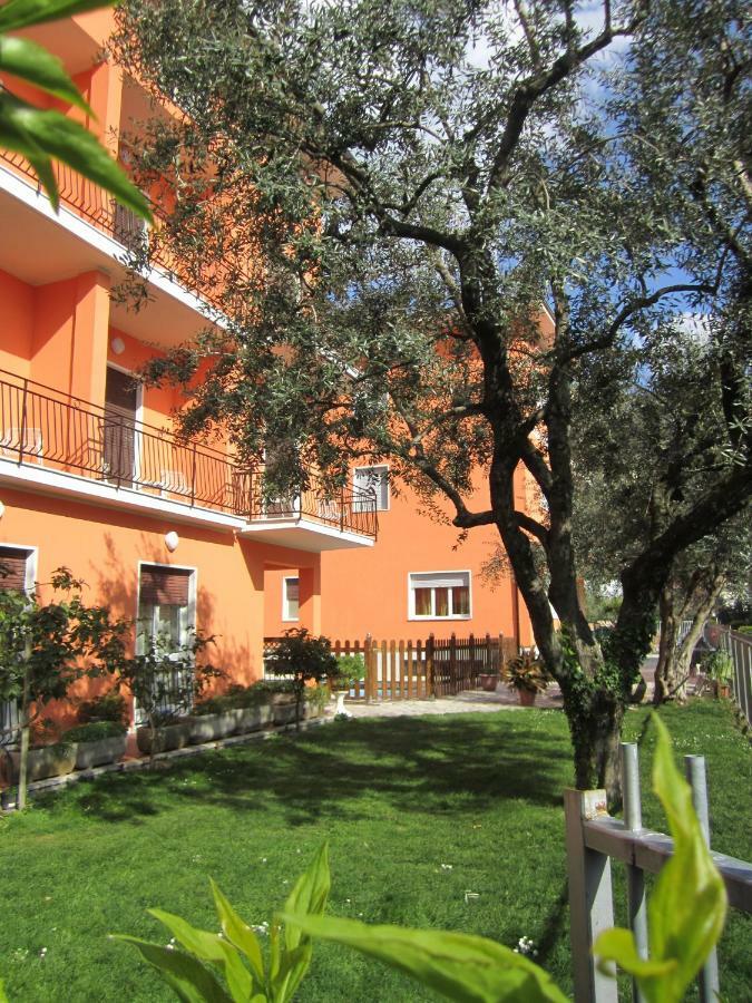 Albergo Villa Mimosa Torbole Sul Garda Eksteriør bilde